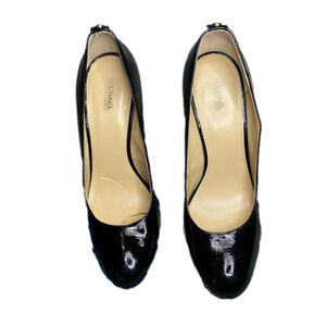 Micheal Kors Black Platform pumps size 8.5